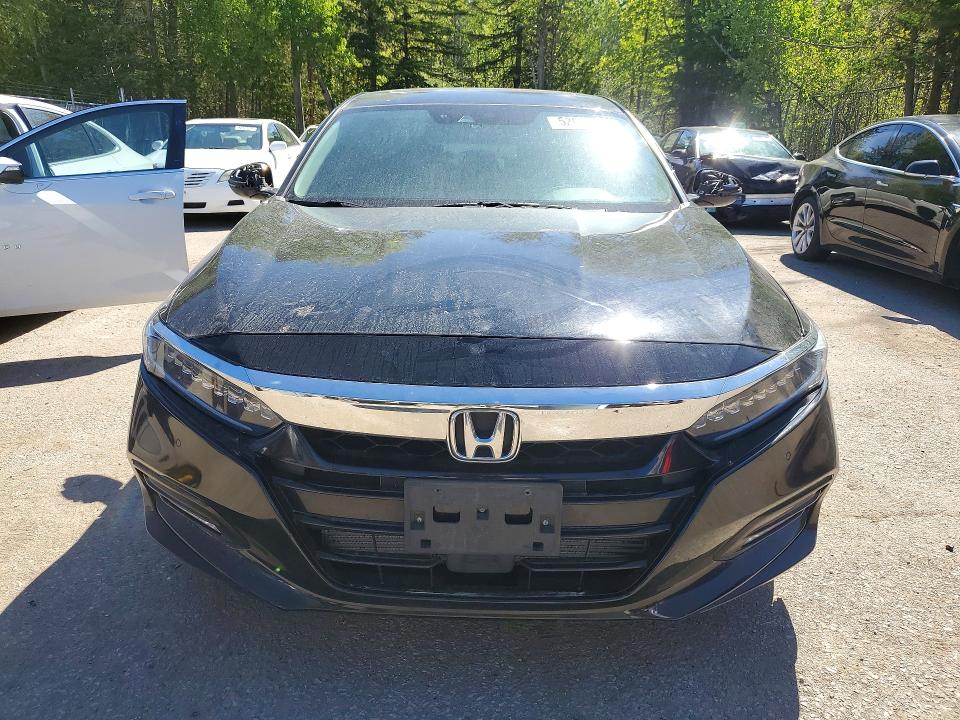 52615106 :رقم المزاد ، 1HGCV1F97KA802120 vin ، 2019 Honda Accord مزاد بيع