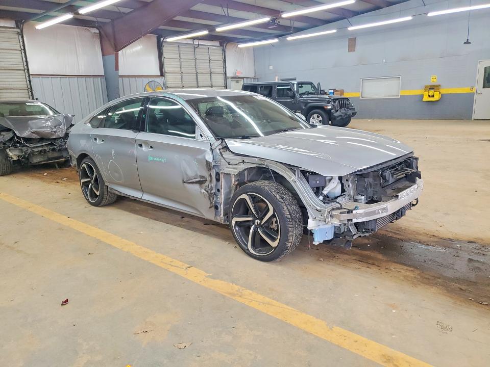 52036036 :رقم المزاد ، 1HGCV1F38LA030417 vin ، 2020 Honda Accord مزاد بيع