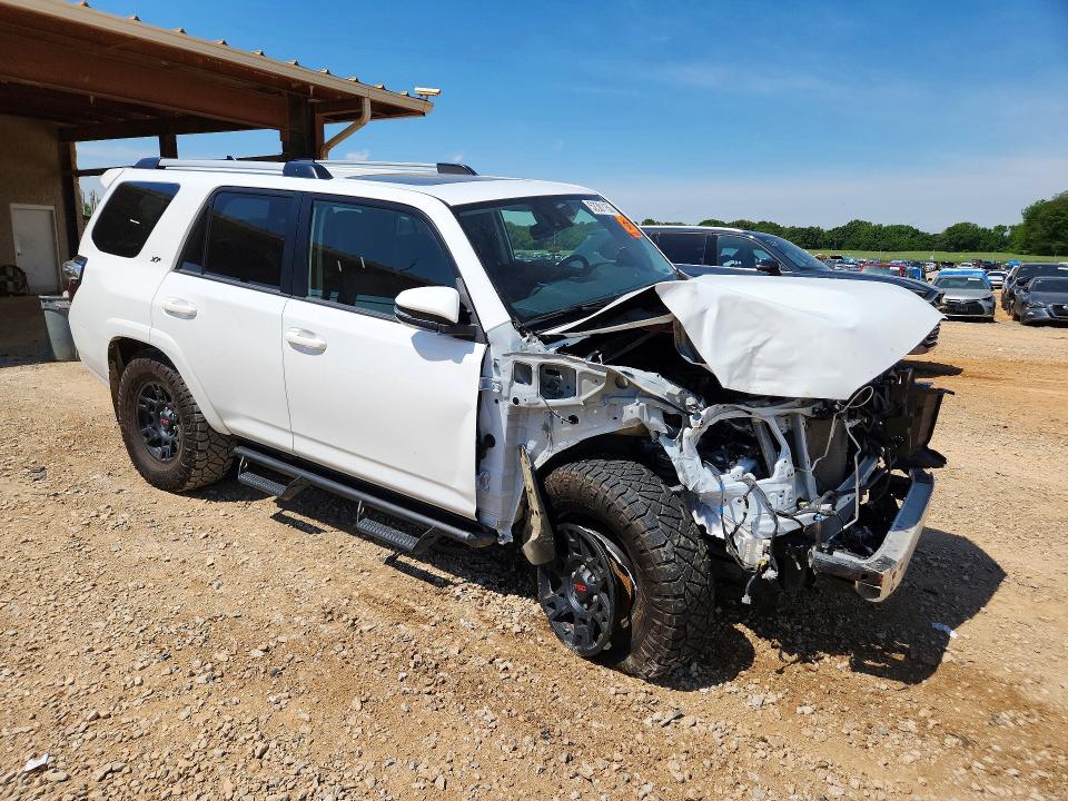 Продажа на аукционе авто 2024 Toyota 4runner, vin: JTENU5JR4R6277034, номер лота: 52381156