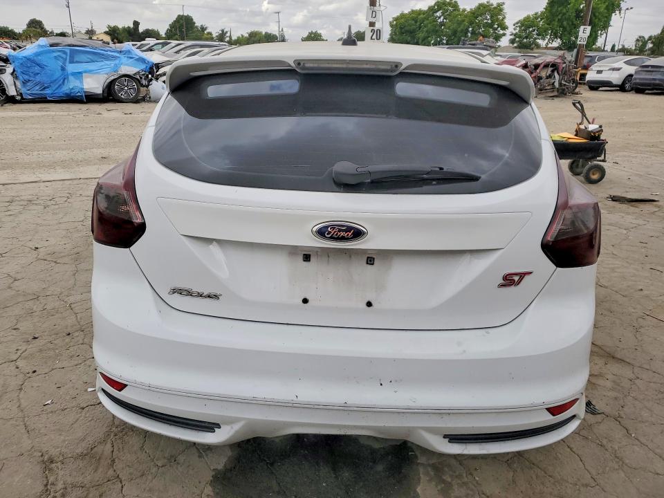 55146456 :رقم المزاد ، 1FADP3L95EL164106 vin ، 2014 Ford Focus مزاد بيع