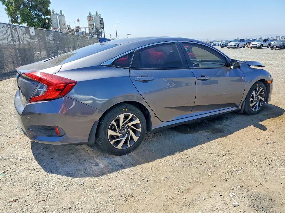 Продажа на аукционе авто 2018 Honda Civic, vin: 19XFC2F77JE205096, номер лота: 54211166