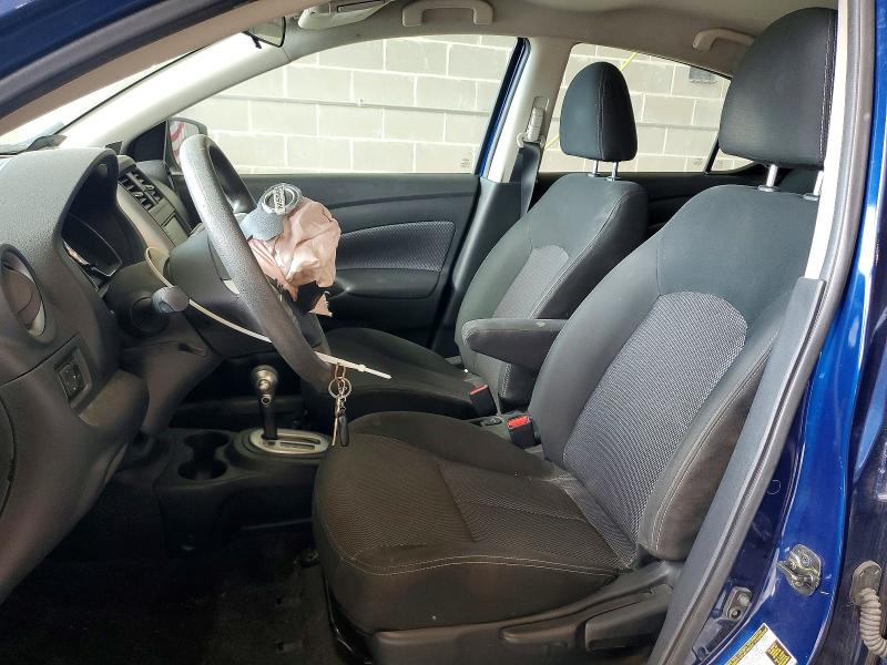 54872156 :رقم المزاد ، 3N1CN7AP8JL884814 vin ، 2018 Nissan Versa مزاد بيع