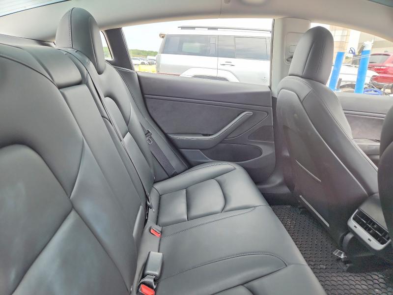 54056396 :رقم المزاد ، 5YJ3E1EA0KF193034 vin ، 2019 Tesla Model 3 مزاد بيع