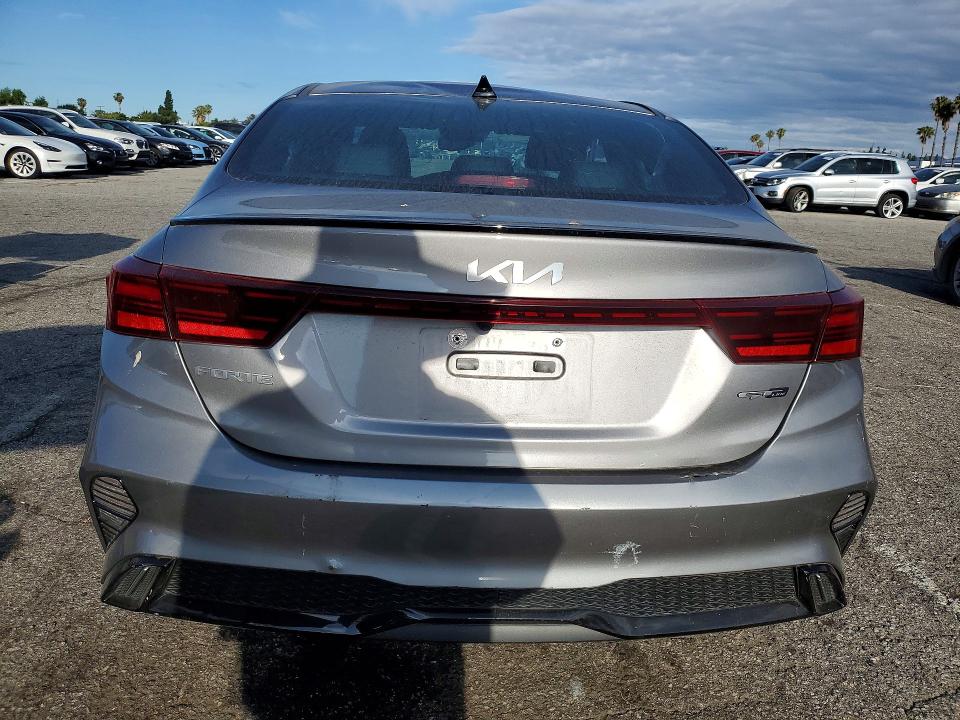 2023 Kia Forte მანქანა იყიდება აუქციონზე, vin: 3KPF54AD7PE554996, აუქციონის ნომერი: 52571936
