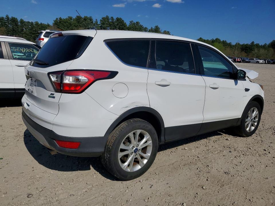 Продажа на аукционе авто 2017 Ford Escape, vin: 1FMCU9G95HUB72180, номер лота: 52180386