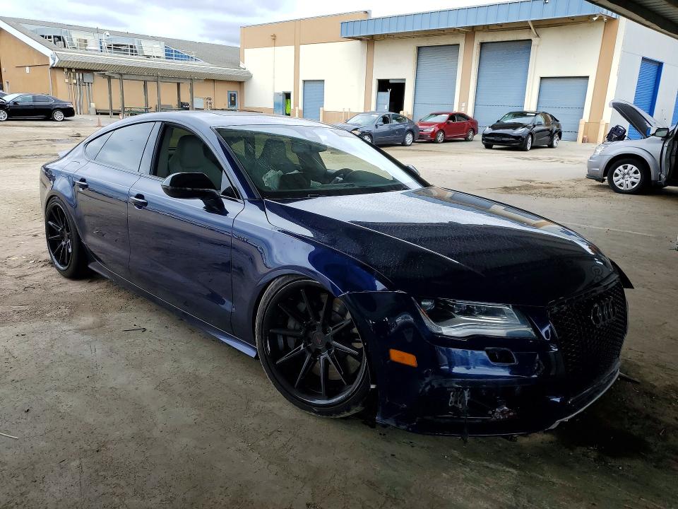 Продажа на аукционе авто 2013 Audi S7, vin: WAUW2AFC8DN086157, номер лота: 52485476