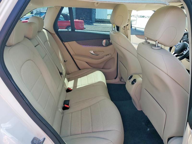 54600546 :رقم المزاد ، WDC0G8EBXLF701242 vin ، 2020 Mercedes-benz Glc مزاد بيع