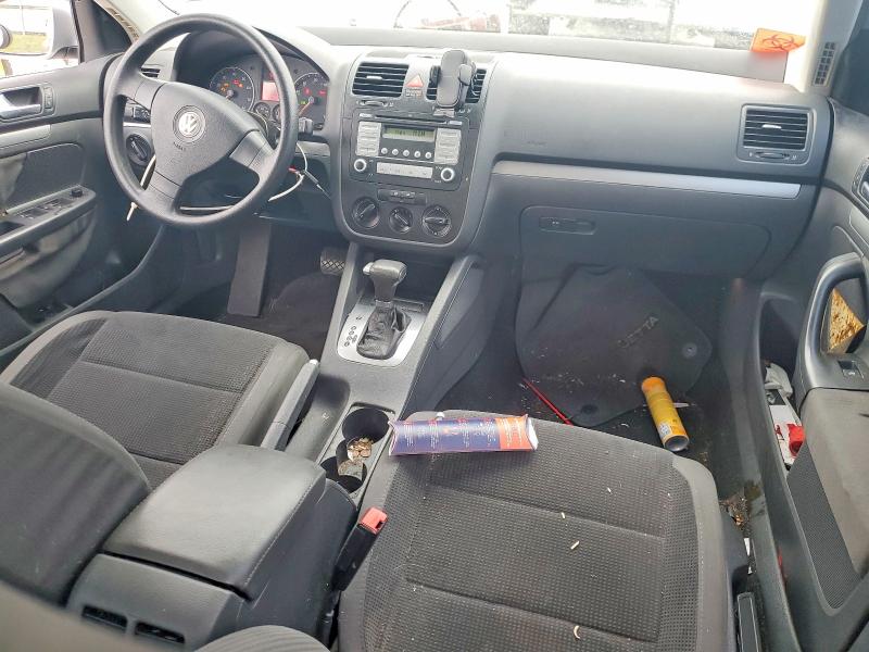 53040266 :رقم المزاد ، 3VWJM71K58M131738 vin ، 2008 Volkswagen Jetta مزاد بيع