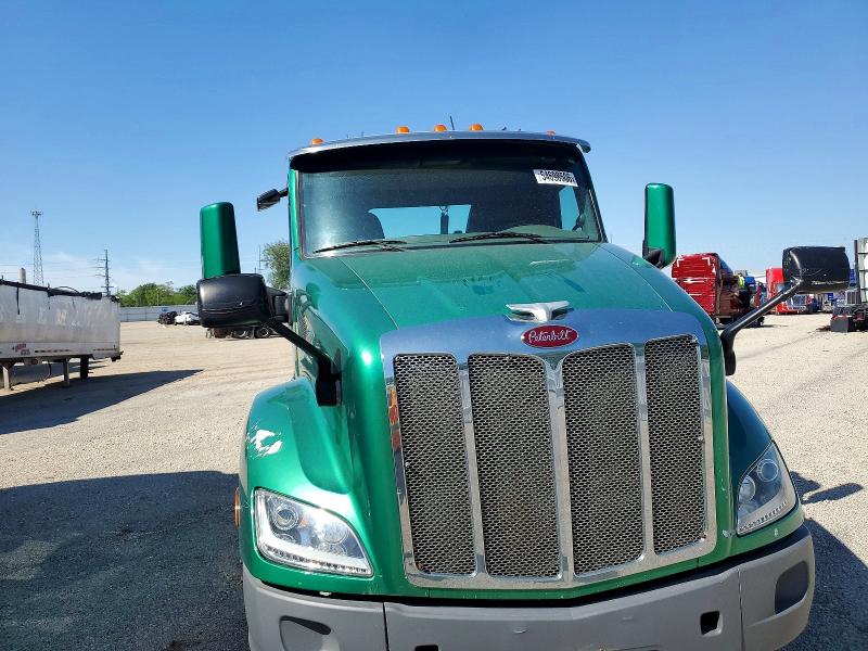 54698506 :رقم المزاد ، 1XPBDP9X9GD366417 vin ، 2019 Peterbilt 579 مزاد بيع