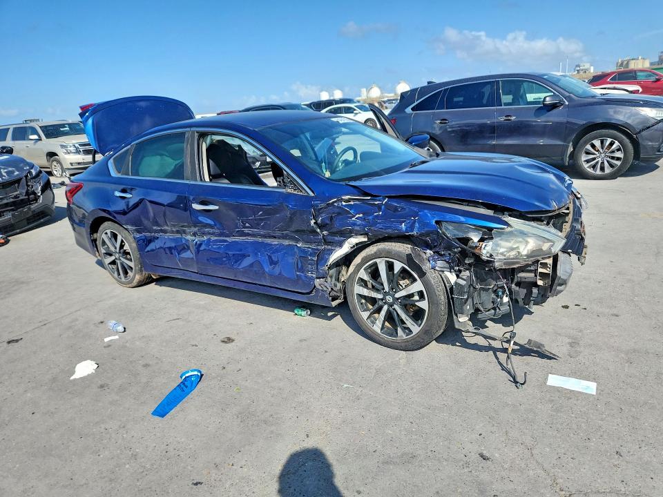 2018 Nissan Altima მანქანა იყიდება აუქციონზე, vin: 1N4AL3AP9JC110396, აუქციონის ნომერი: 54241926