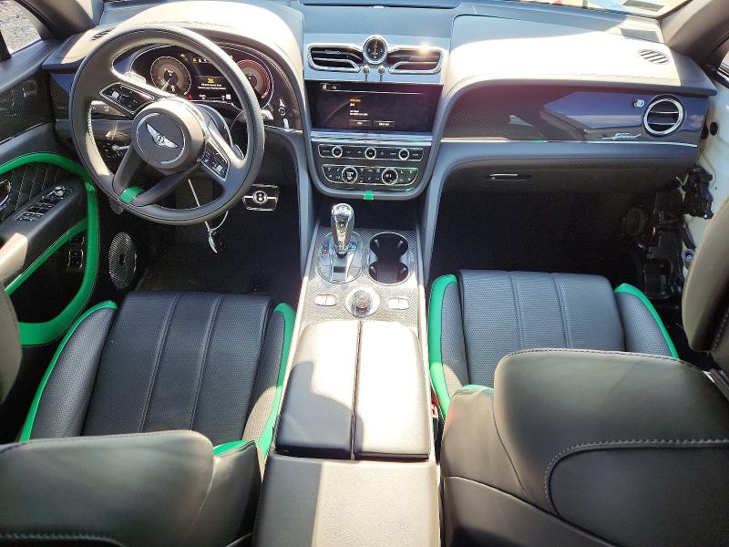 Продажа на аукционе авто 2022 Bentley Bentayga, vin: SJAAR2ZV9NC015673, номер лота: 51301916