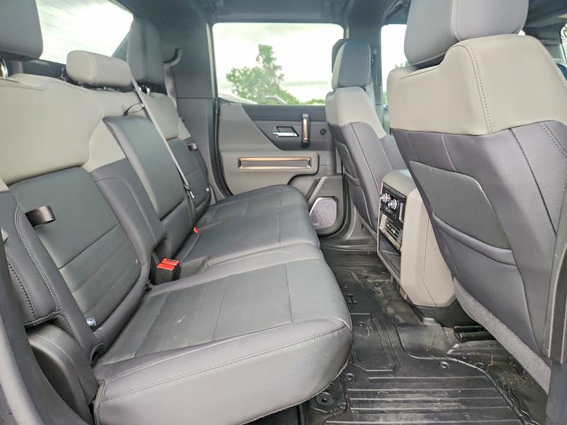 55757396 :رقم المزاد ، 1GT40DDA3SU102318 vin ، 2025 Gmc Hummer Pickup مزاد بيع