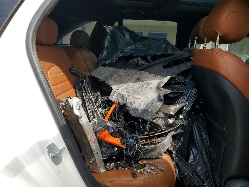 52170826 :رقم المزاد ، WDC0G4KB6GF025956 vin ، 2016 Mercedes-benz Glc مزاد بيع