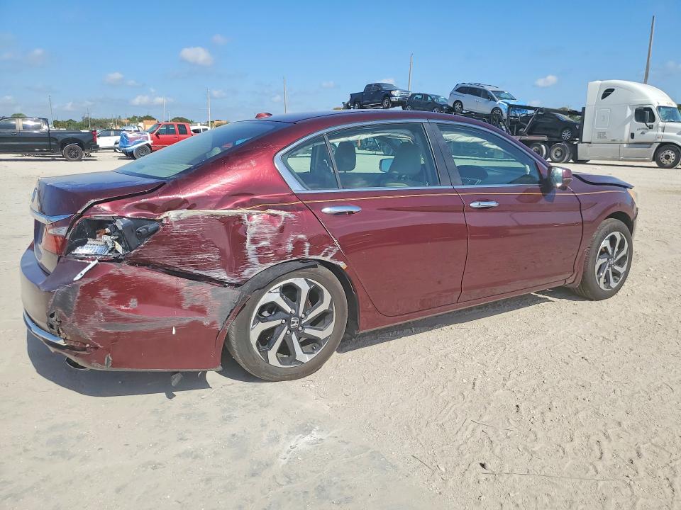 Продажа на аукционе авто 2016 Honda Accord, vin: 1HGCR2F83GA151111, номер лота: 51992316