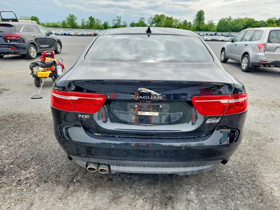 Продаж на аукціоні авто 2017 Jaguar Xe, vin: SAJAJ4BNXHA974898, номер лоту: 54696896