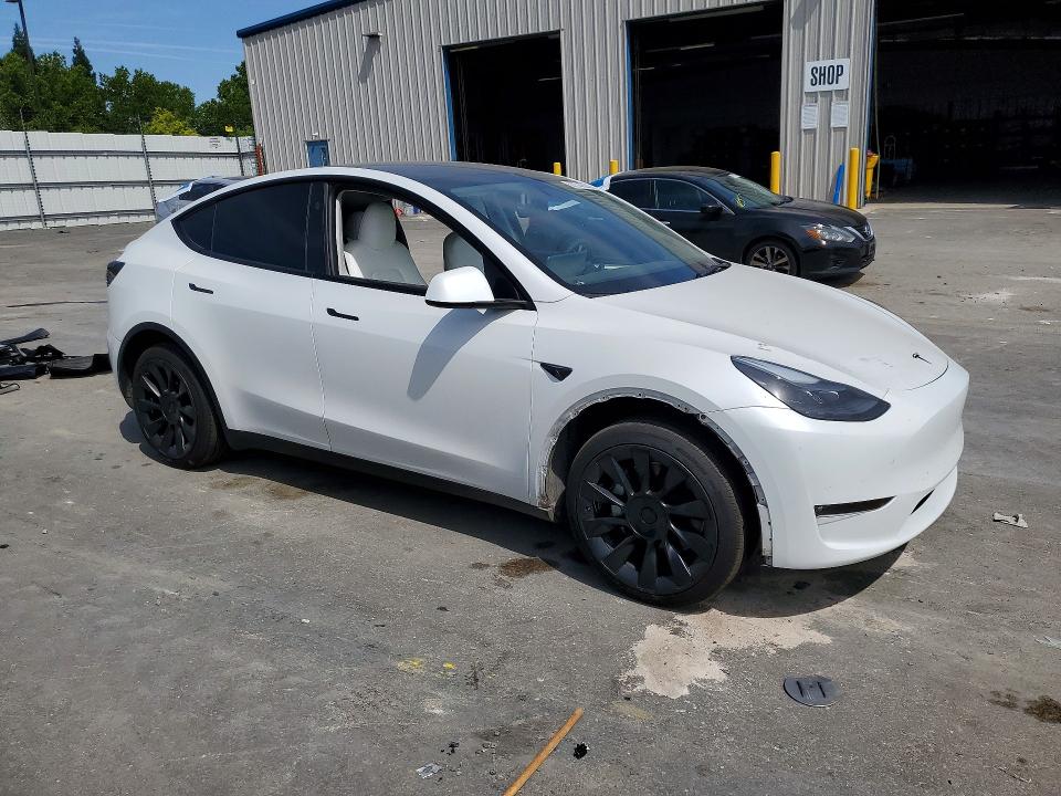 2023 Tesla Model Y მანქანა იყიდება აუქციონზე, vin: 7SAYGDEE8PF909564, აუქციონის ნომერი: 53752736
