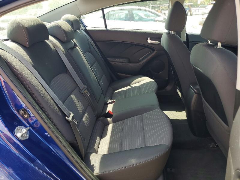 52340646 :رقم المزاد ، 3KPFL4A76JE232423 vin ، 2018 Kia Forte مزاد بيع