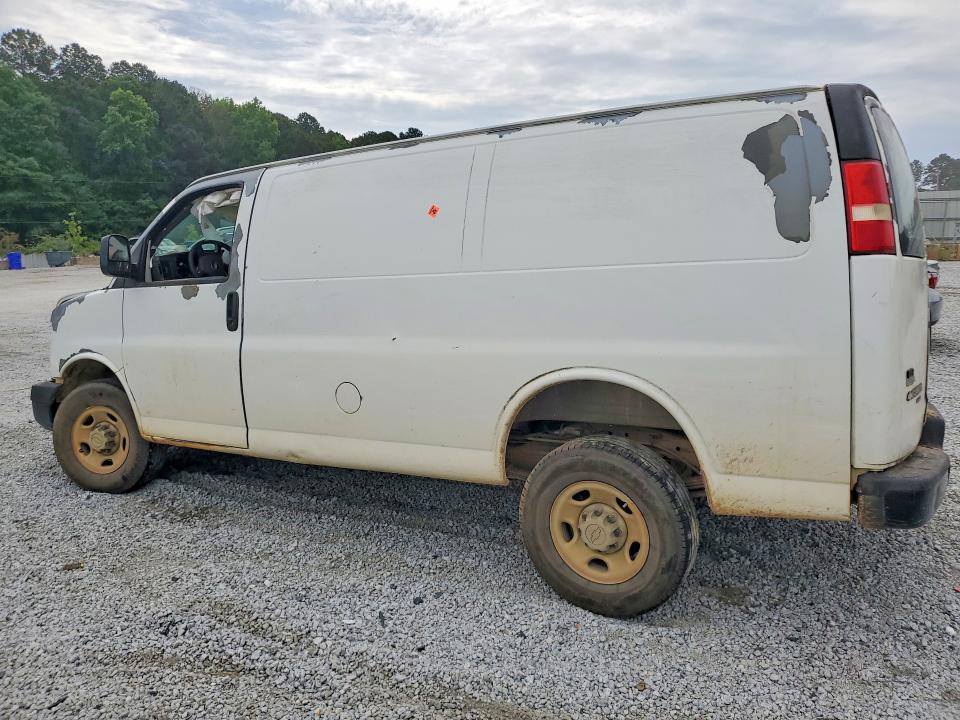 54129266 :رقم المزاد ، 1GCWGFFA1B1132321 vin ، 2011 Chevrolet Express G2500 مزاد بيع