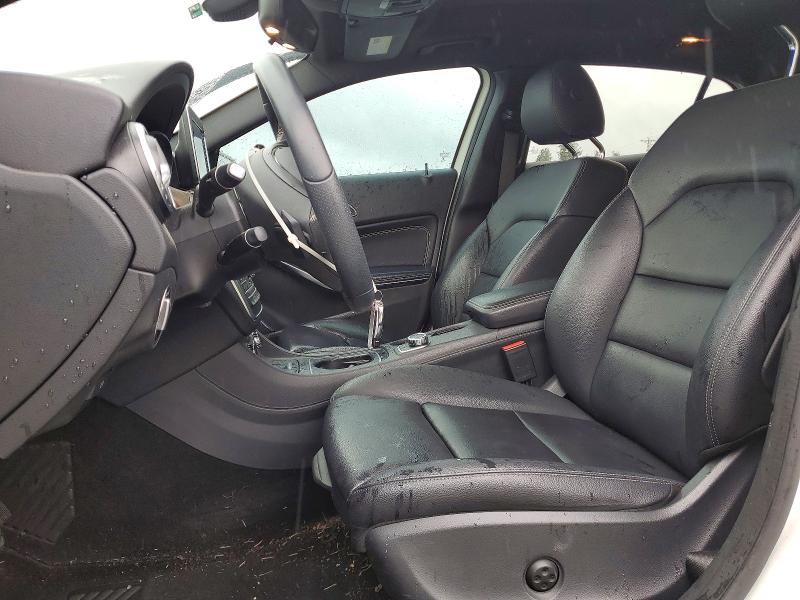 53702946 :رقم المزاد ، WDCTG4GB4HJ332823 vin ، 2017 Mercedes-benz Gla مزاد بيع
