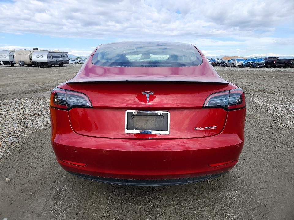 52927646 :رقم المزاد ، 5YJ3E1EB2KF392983 vin ، 2019 Tesla Model 3 مزاد بيع
