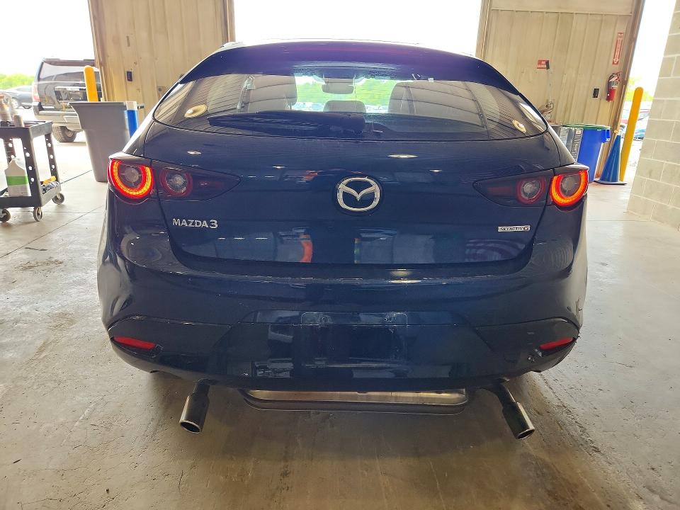 51972546 :رقم المزاد ، JM1BPAKM5S1765034 vin ، 2025 Mazda 3 مزاد بيع