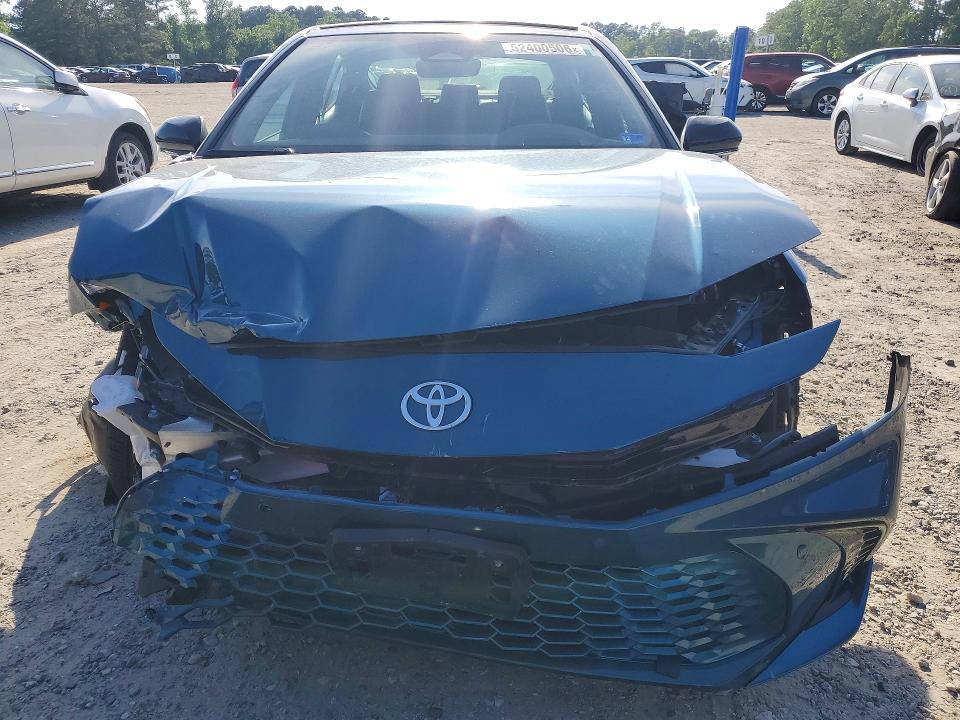 Продажа на аукционе авто 2025 Toyota Camry, vin: 4T1DBADKXSU018557, номер лота: 52400506