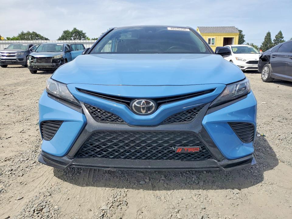 48546396 :رقم المزاد ، 4T1KZ1AK1NU068078 vin ، 2022 Toyota Camry مزاد بيع