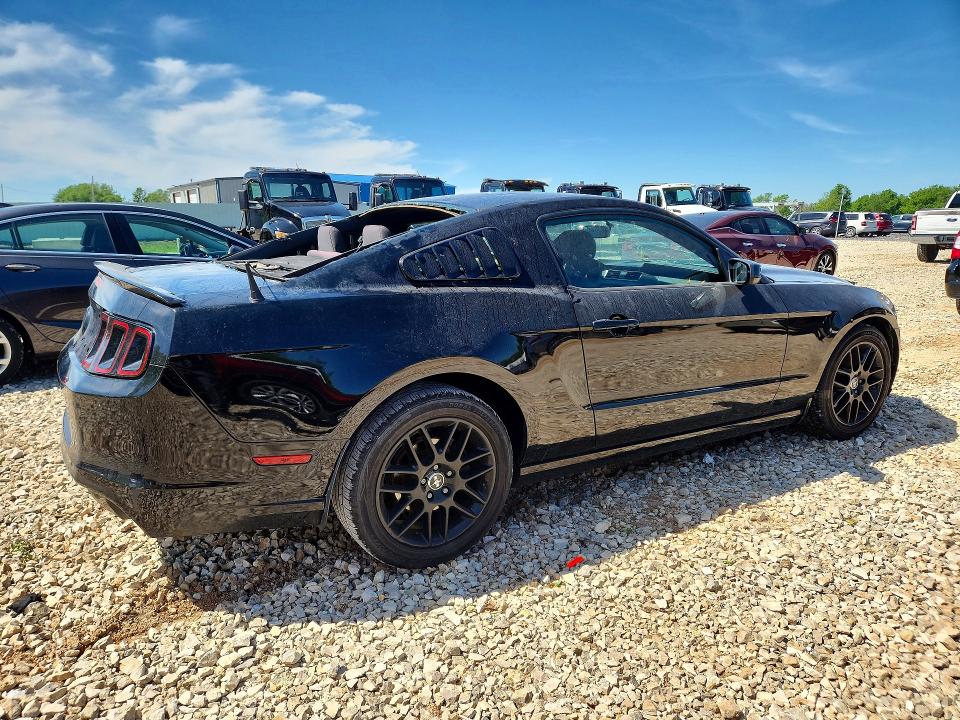 Продажа на аукционе авто 2014 Ford Mustang, vin: 1ZVBP8AM4E5271669, номер лота: 52179946