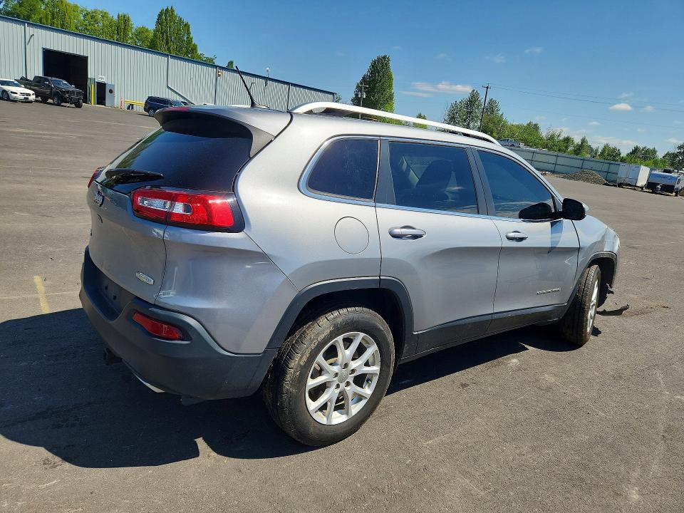 54550746 :رقم المزاد ، 1C4PJMCS6FW749987 vin ، 2015 Jeep Cherokee مزاد بيع
