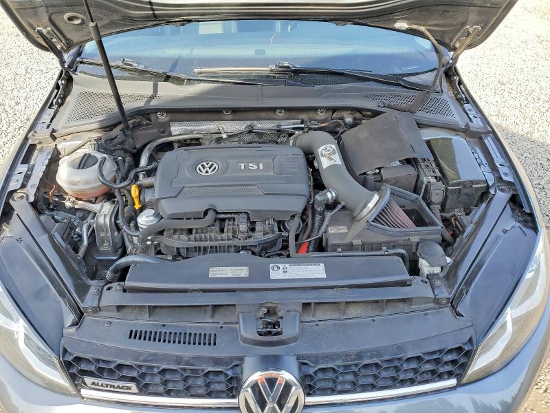 51776486 :رقم المزاد ، 3VWH17AU4HM513025 vin ، 2017 Volkswagen Golf Alltrack مزاد بيع