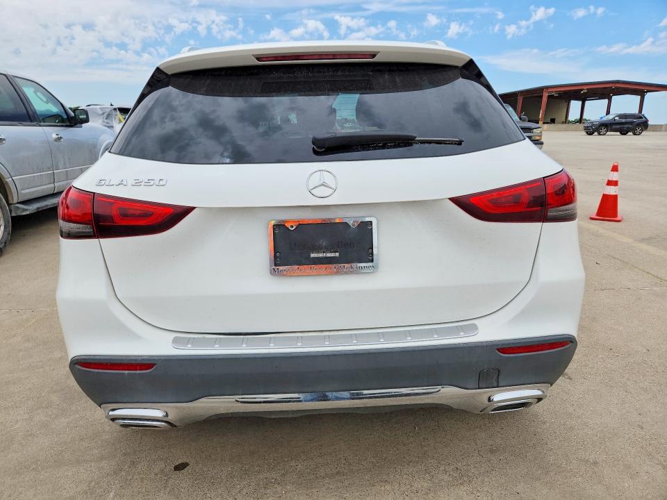 52513996 :رقم المزاد ، W1N4N4GB0MJ118253 vin ، 2021 Mercedes-benz Gla مزاد بيع
