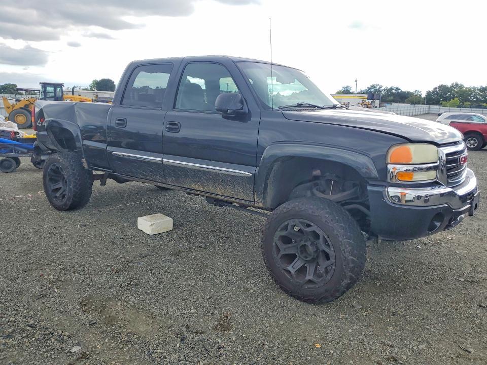 52457836 :رقم المزاد ، 1GTGK13U63F210147 vin ، 2003 Gmc Sierra مزاد بيع