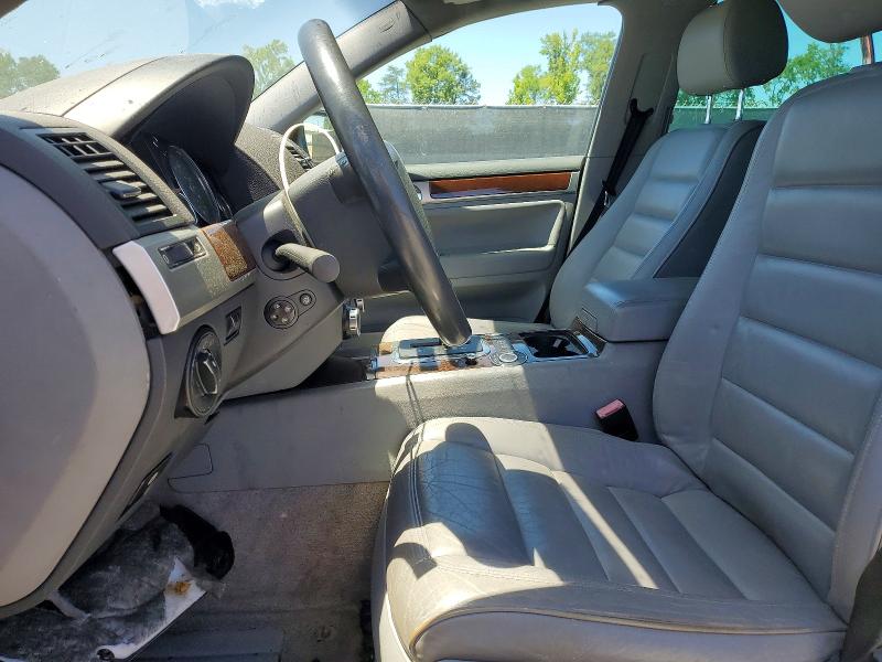 53689326 :رقم المزاد ، WVGPZ77L64D086552 vin ، 2004 Volkswagen Touareg مزاد بيع