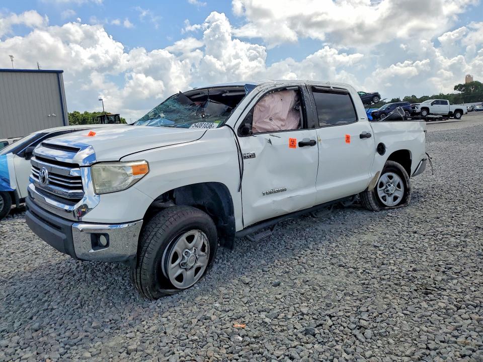 54081036 :رقم المزاد ، 5TFDW5F13GX504847 vin ، 2016 Toyota Tundra مزاد بيع
