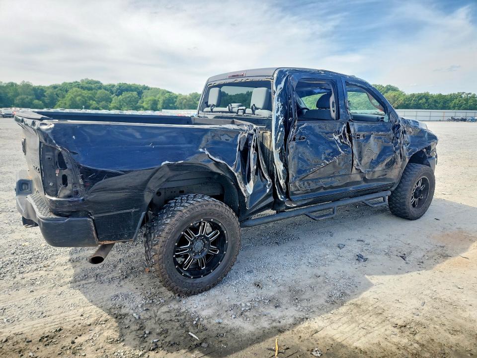 51945856 :رقم المزاد ، 3C6UR5CJ2FG521502 vin ، 2015 Ram 2500 مزاد بيع