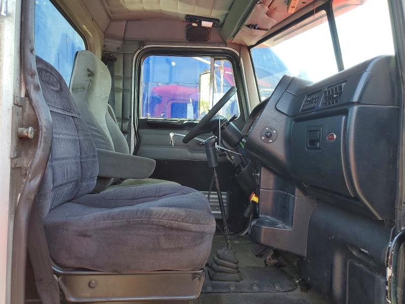 53263336 :رقم المزاد ، 1XP5DU9X95N859680 vin ، 2005 Peterbilt 379 مزاد بيع