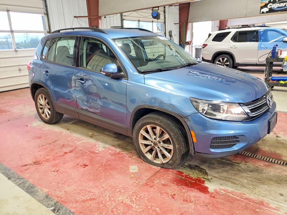 54239946 :رقم المزاد ، WVGBV7AX6HK054297 vin ، 2017 Volkswagen Tiguan مزاد بيع
