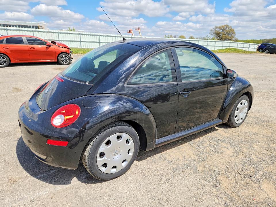 2010 Volkswagen New Beetle მანქანა იყიდება აუქციონზე, vin: 3VWPG3AG6AM018845, აუქციონის ნომერი: 52595106