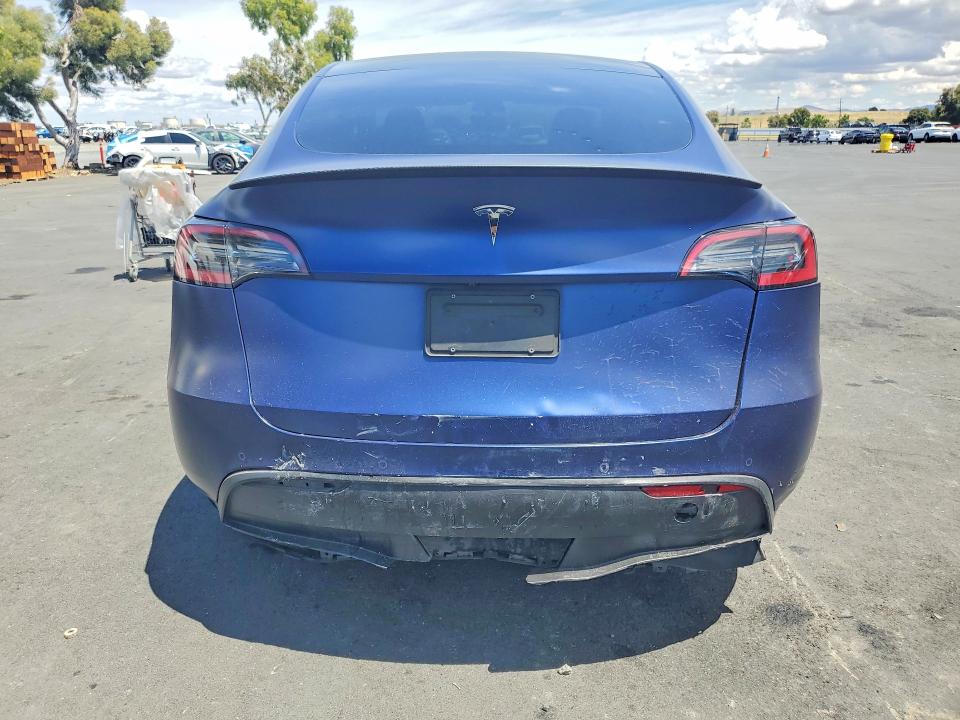 Продажа на аукционе авто 2022 Tesla Model Y, vin: 7SAYGDEE6NF339593, номер лота: 54918426