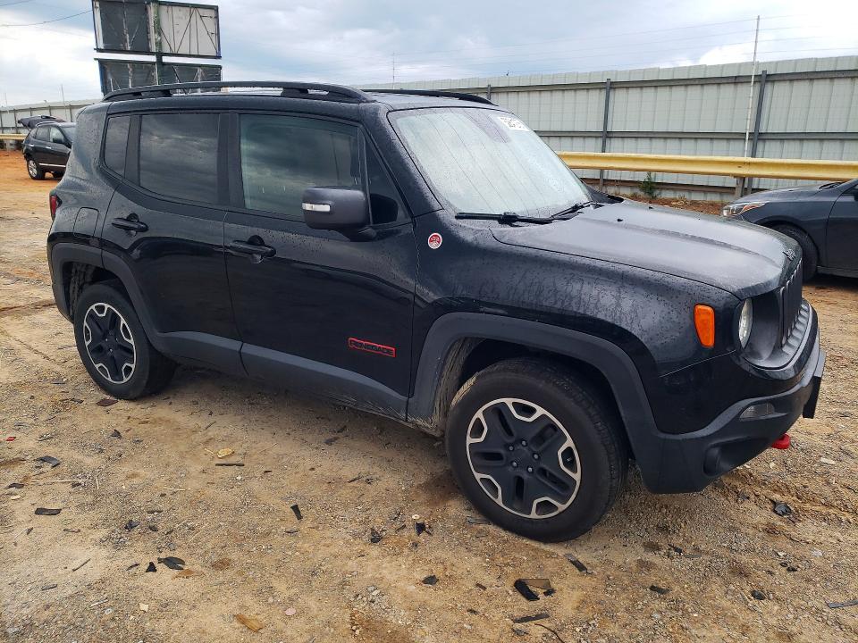 52841276 :رقم المزاد ، ZACCJBCBXHPG42136 vin ، 2017 Jeep Renegade مزاد بيع