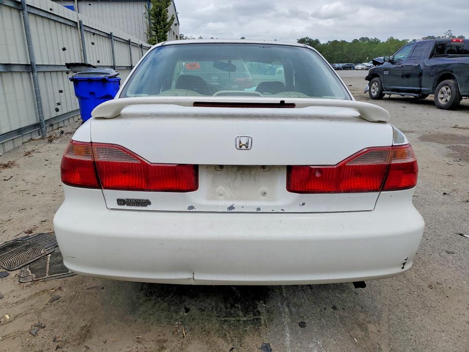 Продажа на аукционе авто 2000 Honda Accord, vin: 1HGCG5642YA083714, номер лота: 52670906