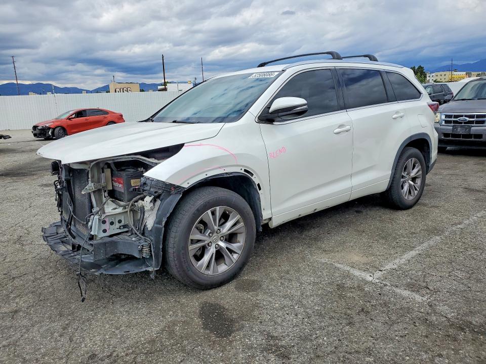 Продажа на аукционе авто 2015 Toyota Highlander, vin: 5TDKKRFH1FS090172, номер лота: 52508086