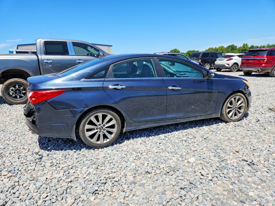 52179926 :رقم المزاد ، 5NPEC4AB7DH557842 vin ، 2013 Hyundai Sonata مزاد بيع