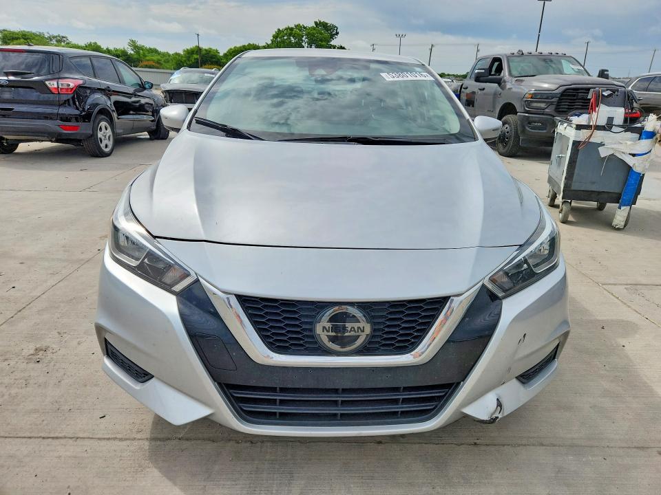 53801016 :رقم المزاد ، 3N1CN8EV8ML828505 vin ، 2021 Nissan Versa مزاد بيع