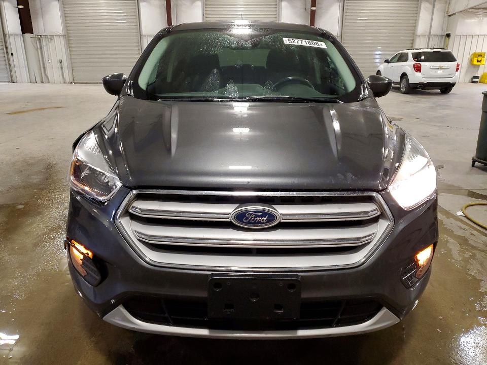 52771806 :رقم المزاد ، 1FMCU9GD0KUB04235 vin ، 2019 Ford Escape مزاد بيع