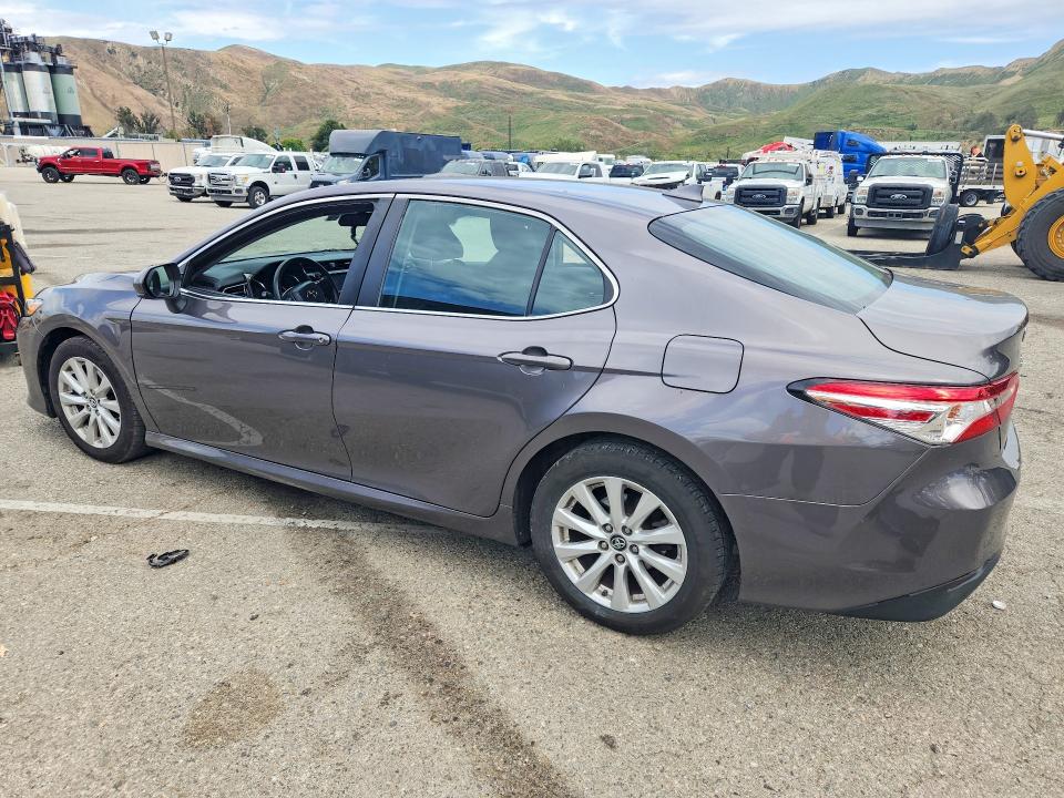 Продаж на аукціоні авто 2019 Toyota Camry, vin: 4T1B11HK6KU736191, номер лоту: 52440086
