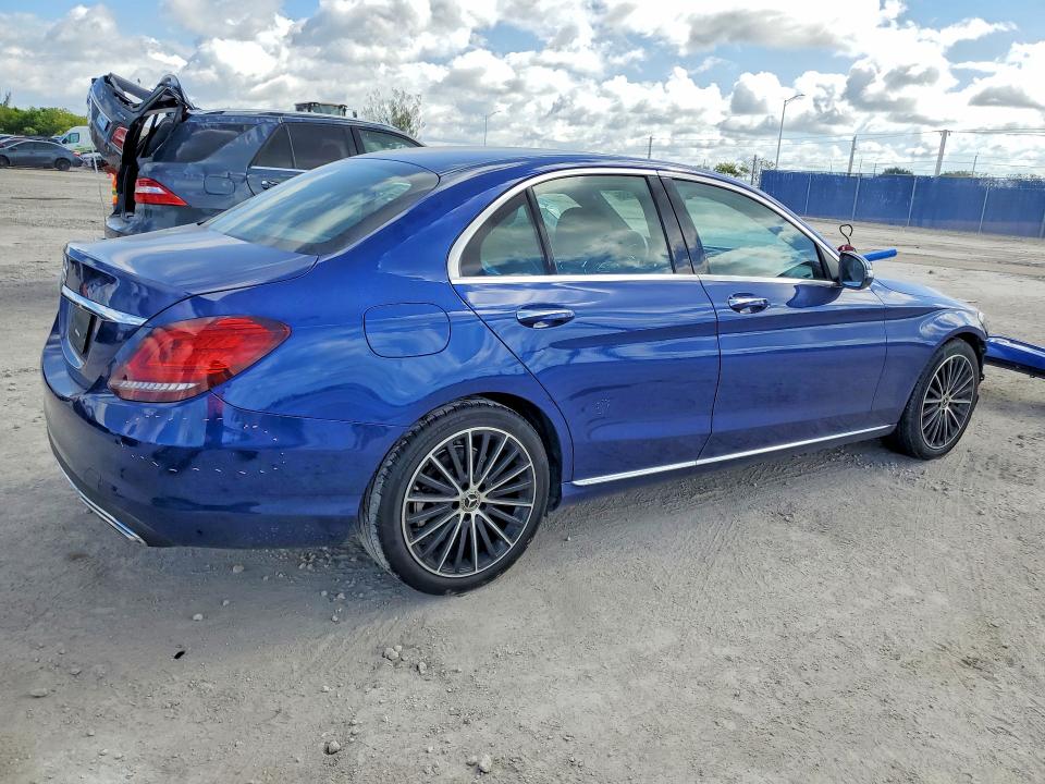 52997886 :رقم المزاد ، W1KWF8DB8LR567176 vin ، 2020 Mercedes-benz C مزاد بيع