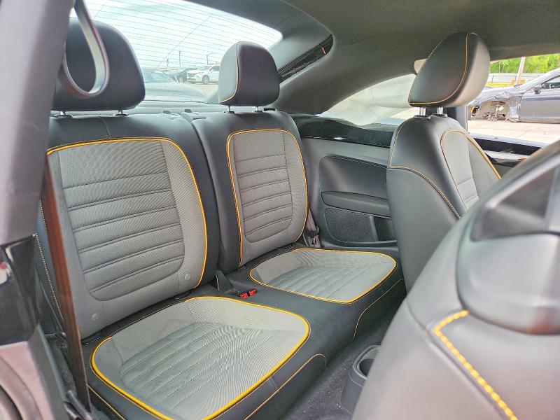Продажа на аукционе авто 2018 Volkswagen Beetle, vin: 3VWSD7AT7JM708014, номер лота: 53599856