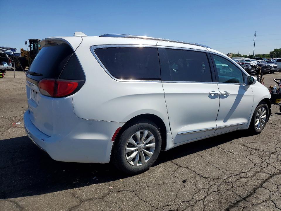 Продажа на аукционе авто 2019 Chrysler Pacifica, vin: 2C4RC1BG1KR561444, номер лота: 53629556
