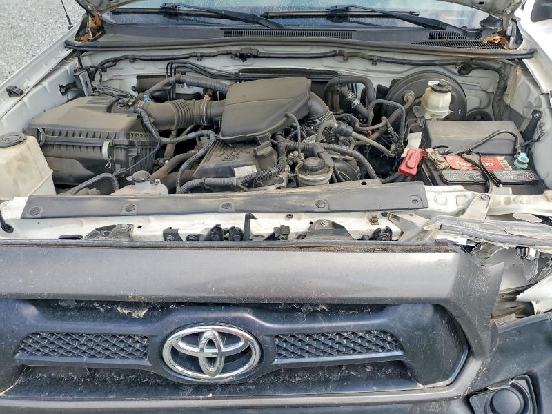 51302386 :رقم المزاد ، 5TFJX4GN7FX037992 vin ، 2015 Toyota Tacoma مزاد بيع